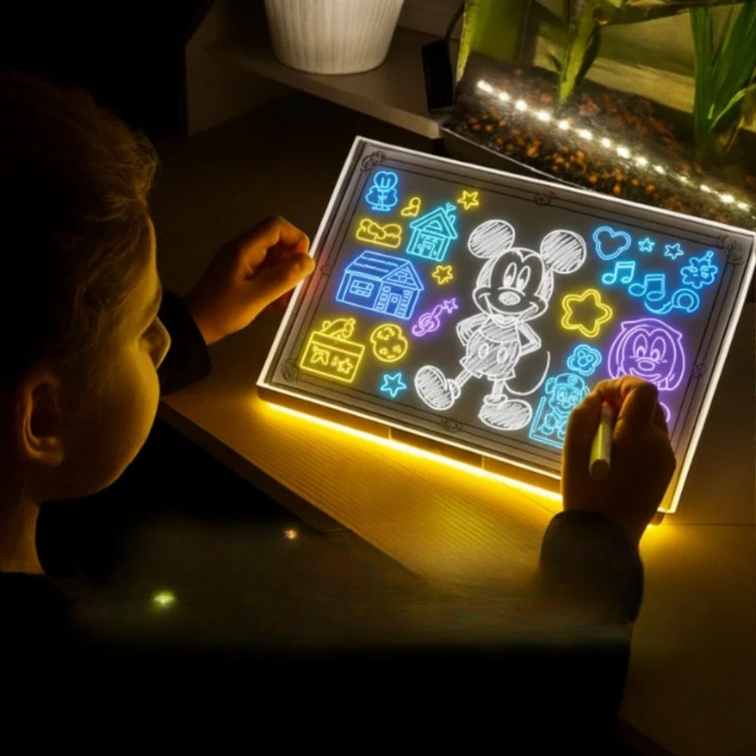 GlowScreen™ – Светещият таблет за рисуване